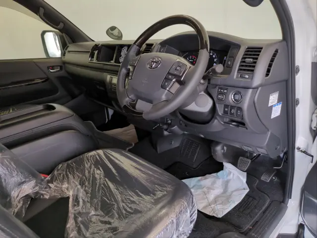 トヨタ ハイエースバン 3DF-GDH211K(2WD)の写真15