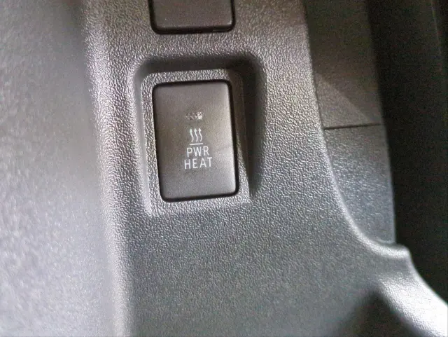 トヨタ ハイエースバン 3DF-GDH211K(2WD)の写真26