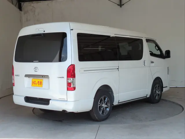 トヨタ ハイエースバン 3DF-GDH211K(2WD)の写真35