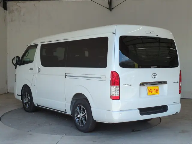 トヨタ ハイエースバン 3DF-GDH211K(2WD)の写真37
