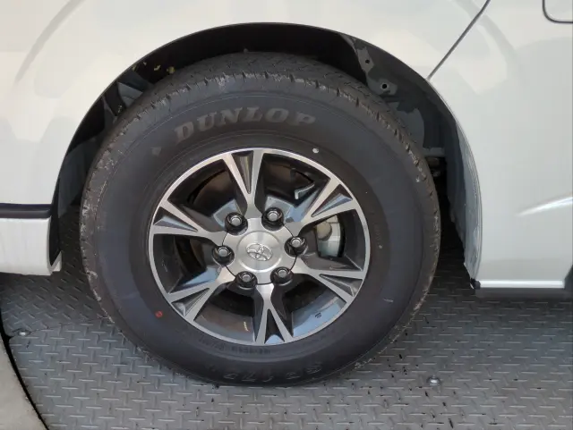 トヨタ ハイエースバン 3DF-GDH211K(2WD)の写真40