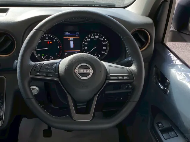 日産 キャラバン 3DF-VN2E26(2WD)の写真7