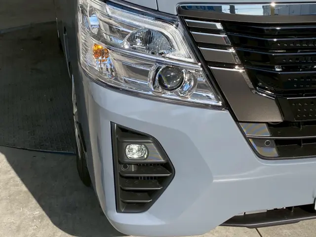 日産 キャラバン 3DF-VN2E26(2WD)の写真14