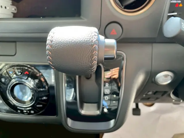 日産 キャラバン 3DF-VN2E26(2WD)の写真22