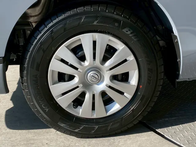 日産 キャラバン 3DF-VN2E26(2WD)の写真40