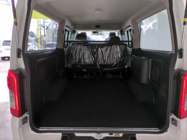 日産 キャラバン 3DF-VN2E26の写真5