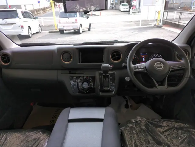 日産 キャラバン 3DF-VN2E26の写真6