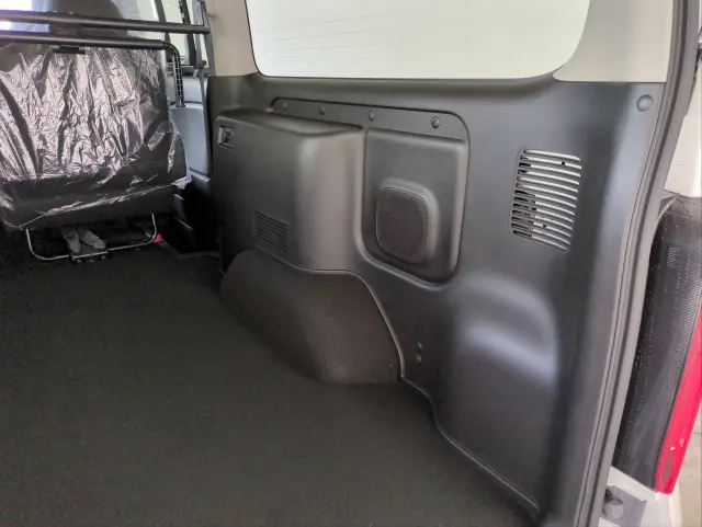 日産 キャラバン 3DF-VN2E26の写真20