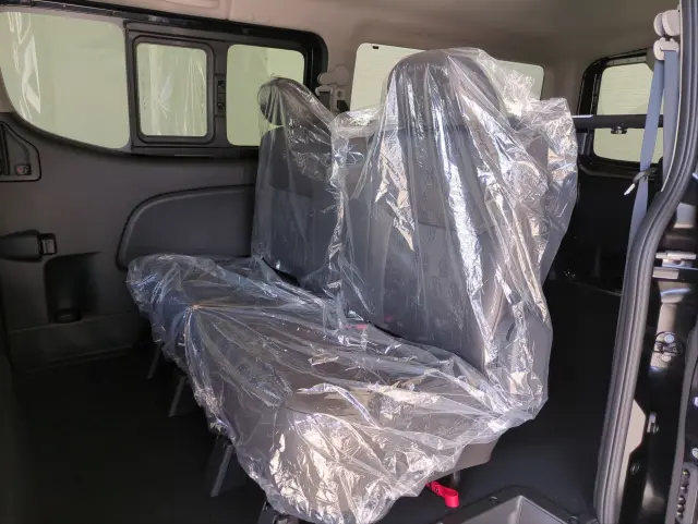 日産 キャラバン 3DF-VN2E26(4WD)の写真4