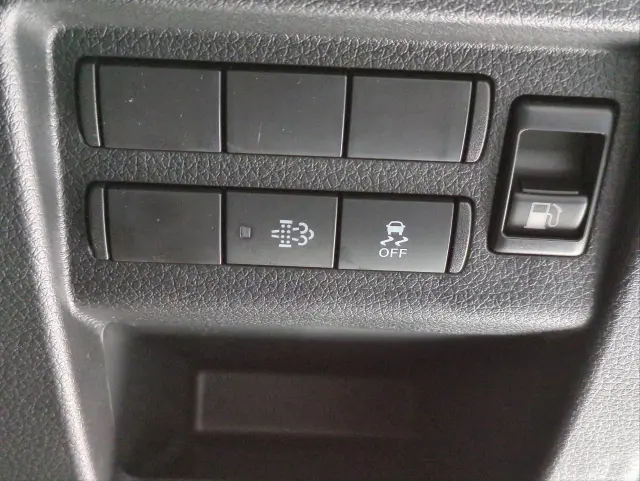 日産 キャラバン 3DF-VN2E26(4WD)の写真10