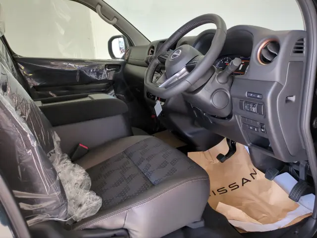 日産 キャラバン 3DF-VN2E26(4WD)の写真16