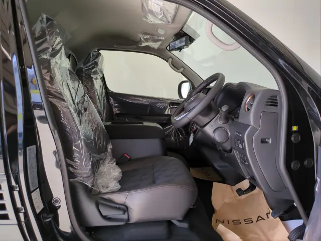 日産 キャラバン 3DF-VN2E26(4WD)の写真17