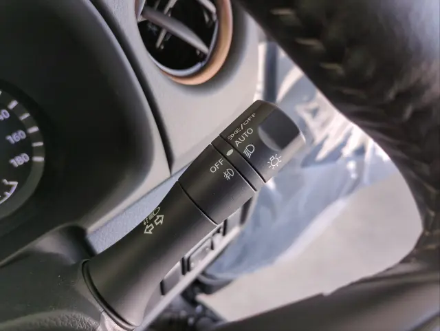 日産 キャラバン 3DF-VN2E26(4WD)の写真24