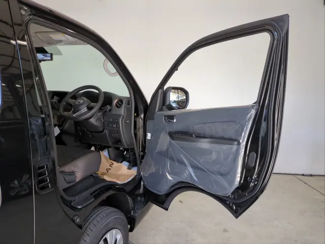 日産 キャラバン 3DF-VN2E26(4WD)の写真30