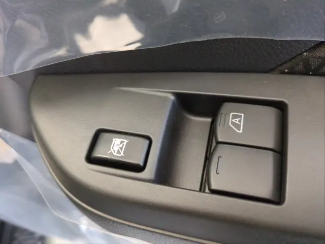 日産 キャラバン 3DF-VN2E26(4WD)の写真31