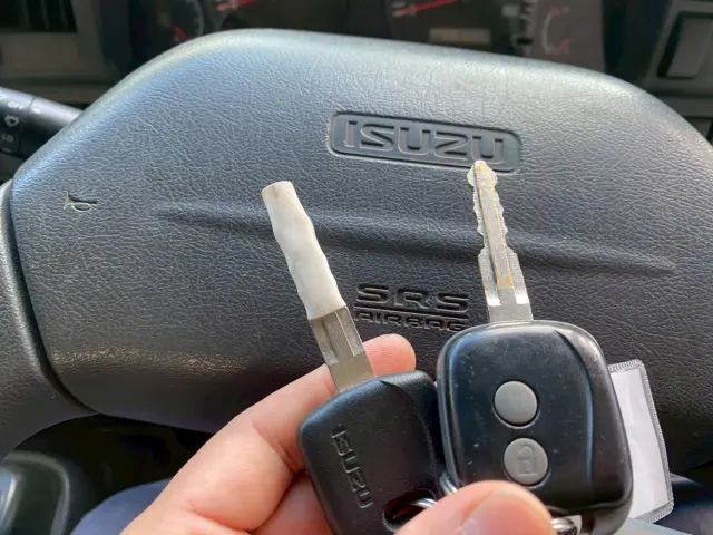 いすゞ エルフ TKG-NHR85Aの写真15