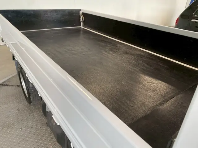 いすゞ エルフ TKG-NHR85Aの写真22