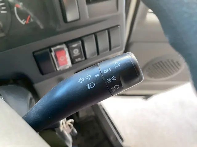 いすゞ エルフ TKG-NHR85Aの写真28