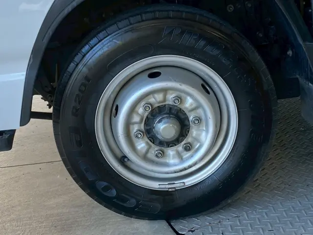 いすゞ エルフ TKG-NHR85Aの写真41