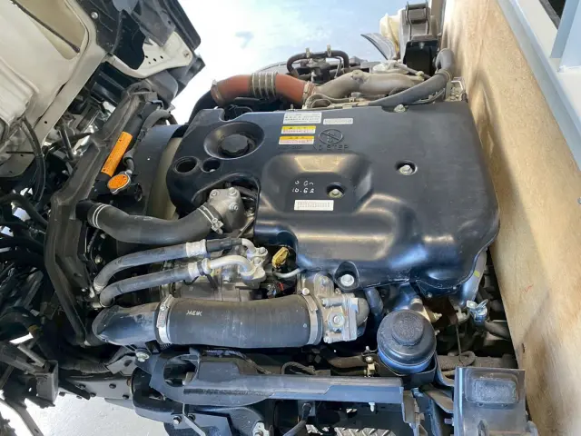 いすゞ エルフ TKG-NHR85Aの写真47