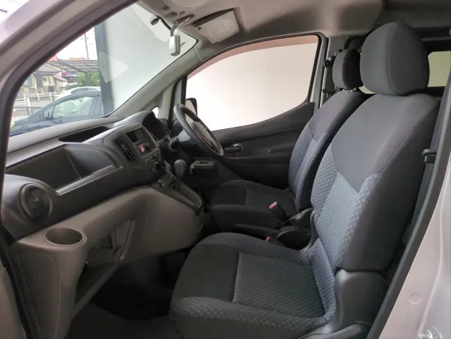 日産 バネットバン DBF-VM20(2WD)の写真3