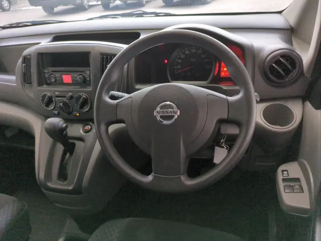 日産 バネットバン DBF-VM20(2WD)の写真6