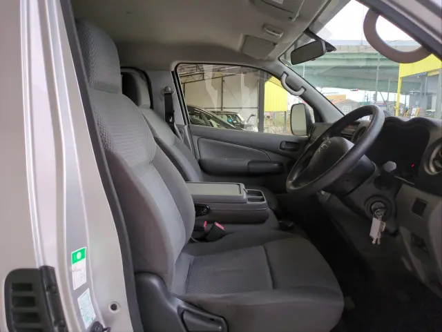 日産 キャラバン ＬＤＦ-ＶＷ２Ｅ26(2WD)の写真16