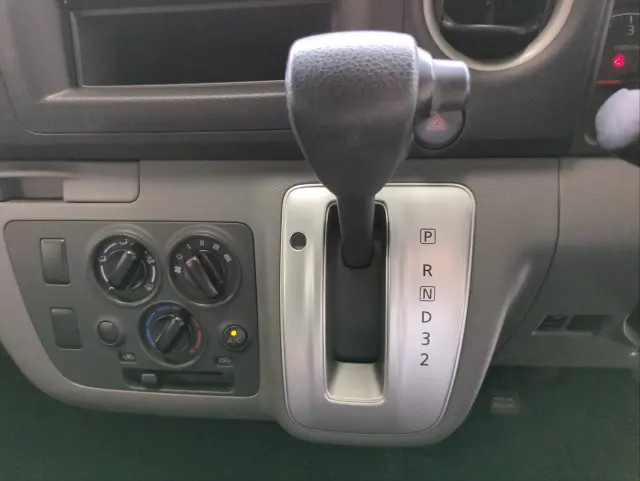 日産 キャラバン ＬＤＦ-ＶＷ２Ｅ26(2WD)の写真19