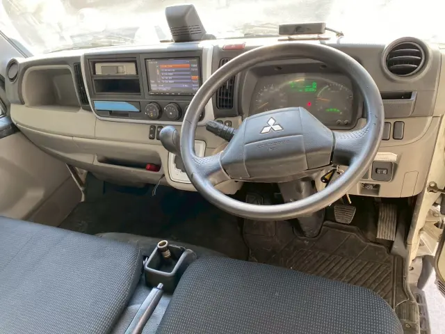 三菱 キャンター 2RG-FEA20の写真7