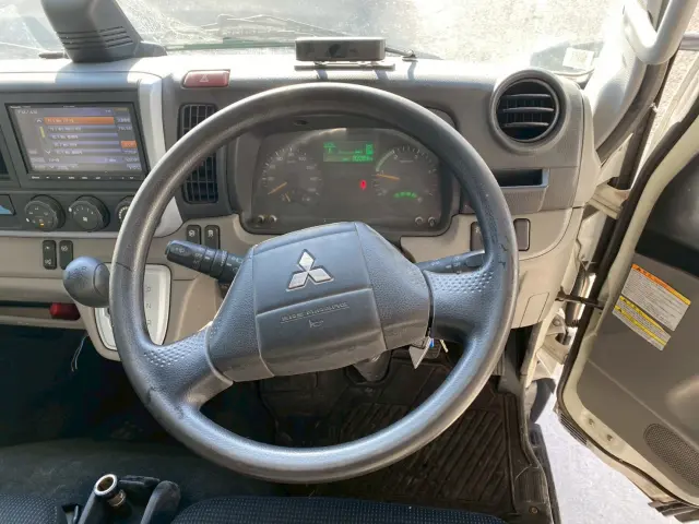 三菱 キャンター 2RG-FEA20の写真8