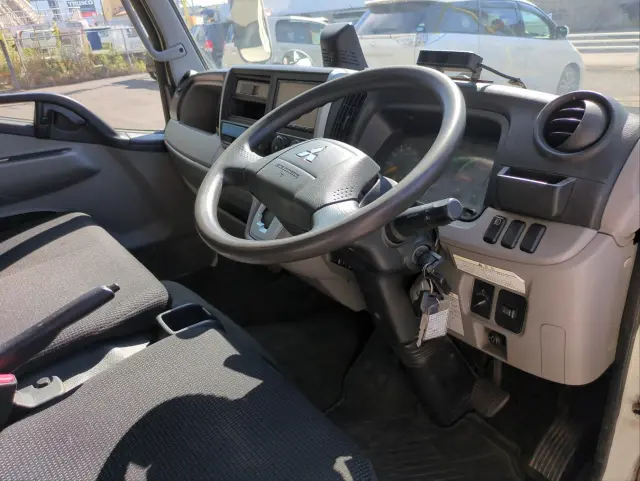 三菱 キャンター 2RG-FEA20の写真18