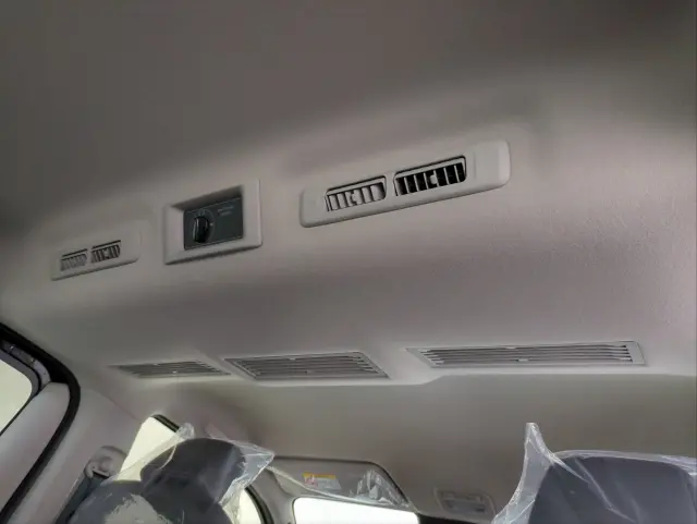 日産 キャラバン 3DF-VN2E26(2WD)の写真19
