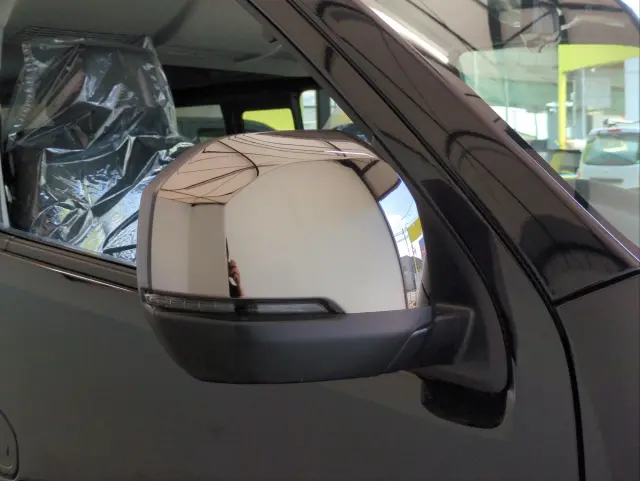 日産 キャラバン 3DF-VN2E26(2WD)の写真45