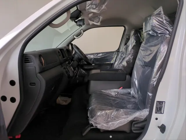 日産 キャラバン 3DVN2E26(2WD)の写真3
