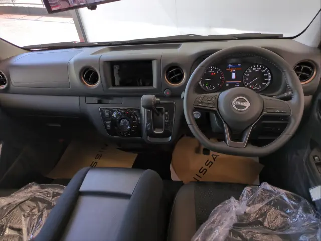 日産 キャラバン 3DF-VN2E26(2WD)の写真6