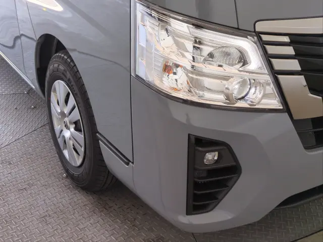 日産 キャラバン 3DF-VN2E26(2WD)の写真14