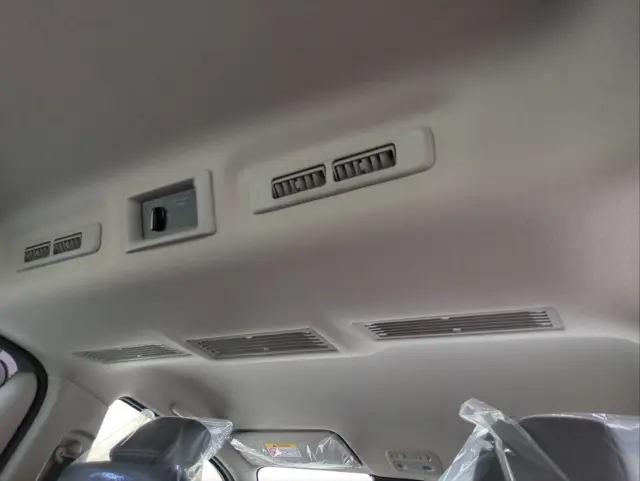 日産 キャラバン 3DF-VN2E26(2WD)の写真19