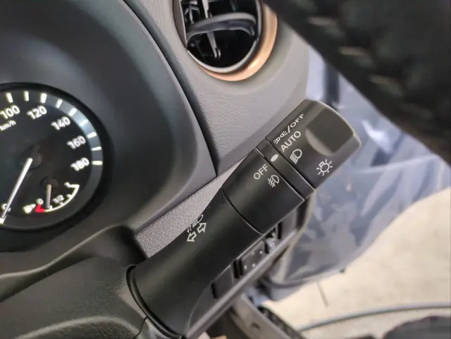 日産 キャラバン 3DF-VN2E26(2WD)の写真24