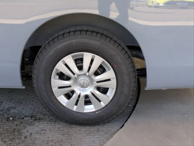 日産 キャラバン 3DF-VN2E26(2WD)の写真41
