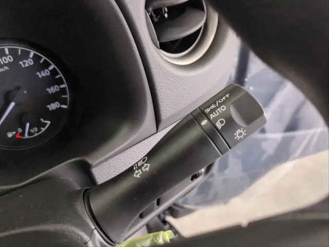 日産 キャラバン 3DF-VN2E26(2WD)の写真22