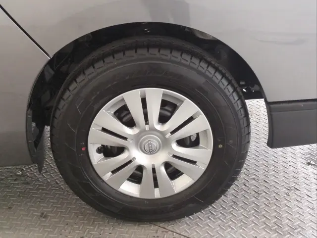 日産 キャラバン 3DF-VN2E26(2WD)の写真40