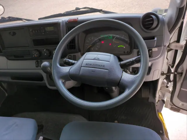 三菱 キャンター TPG-FDA00(4WD)の写真6