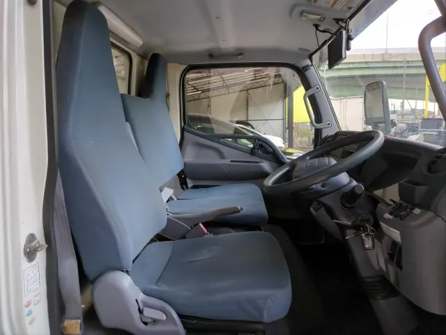 三菱 キャンター TPG-FDA00(4WD)の写真16