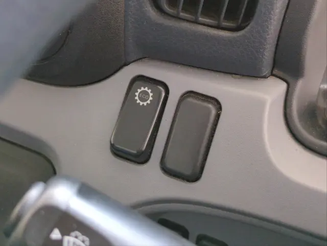 三菱 キャンター TPG-FDA00(4WD)の写真21