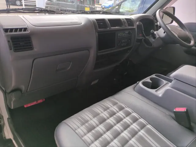 マツダ ボンゴトラック DBF-SLP2Tの写真2