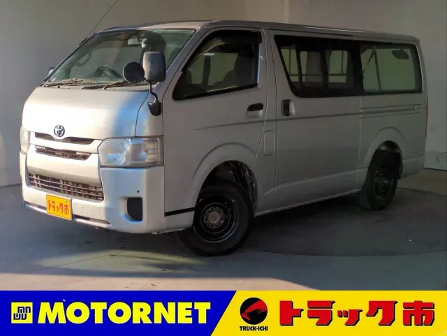 トヨタ ハイエースレジアス QDF-GDH206V(4WD)の写真1