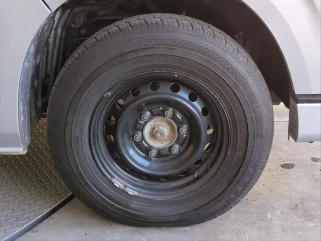 トヨタ ハイエースレジアス QDF-GDH206V(4WD)の写真16