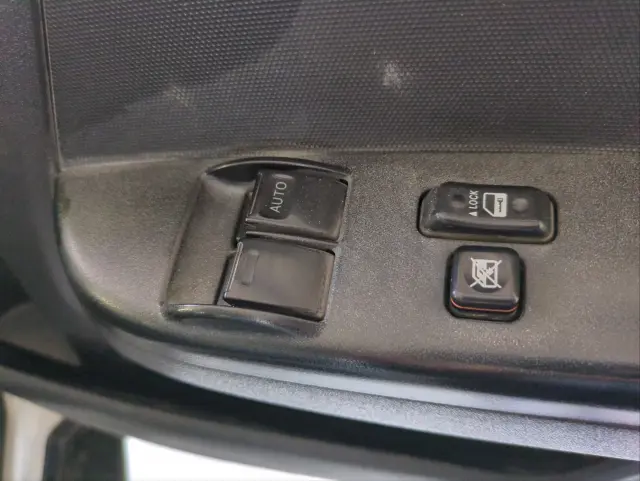 トヨタ ハイエースレジアス QDF-GDH206V(4WD)の写真22