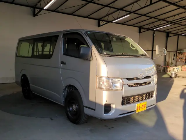 トヨタ ハイエースレジアス QDF-GDH206V(4WD)の写真25