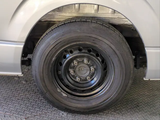 トヨタ ハイエースレジアス QDF-GDH206V(4WD)の写真31